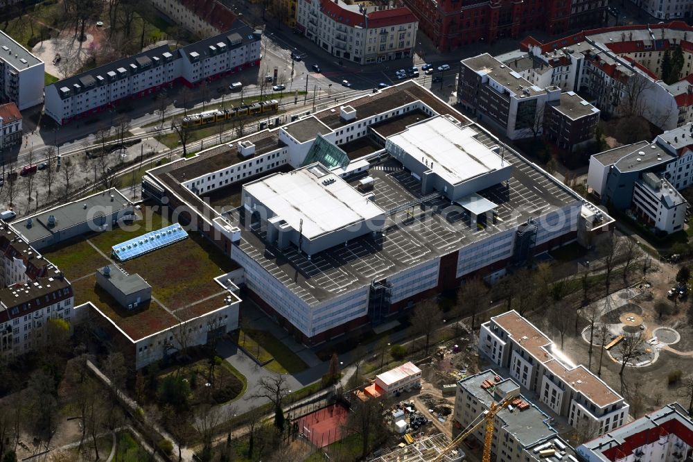 Aerial photograph Berlin - Building of the shopping center Rathaus-Center on street Breite Strasse in the district Pankow in Berlin, Germany