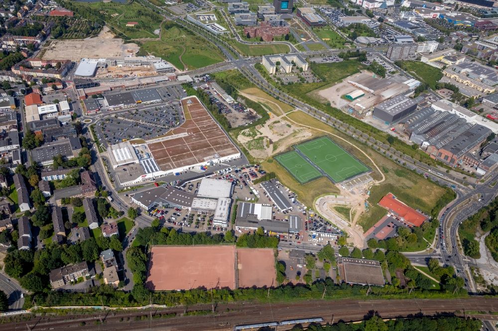 Aerial image Essen - Building of the shopping center real,- SB-Warenhaus GmbH on Haedenkampstrasse in Essen in the state North Rhine-Westphalia, Germany
