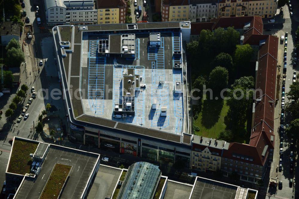 Aerial image Berlin - View of shopping center on Elcknerplatz at Berlin - Köpenick