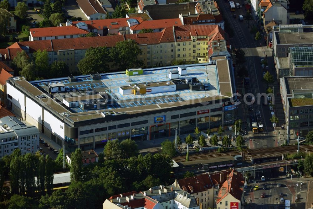 Aerial image Berlin - View of shopping center on Elcknerplatz at Berlin - Köpenick