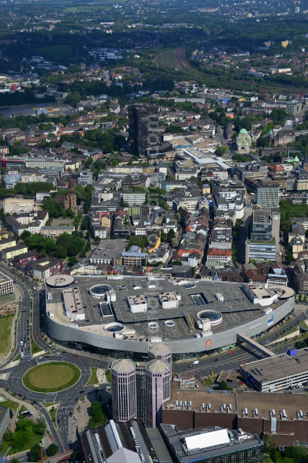 Aerial photograph Essen - Limbeckerplatz shopping center in Essen. The Essen-based shopping center is a project of the ECE Project Management GmbH & Co. KG