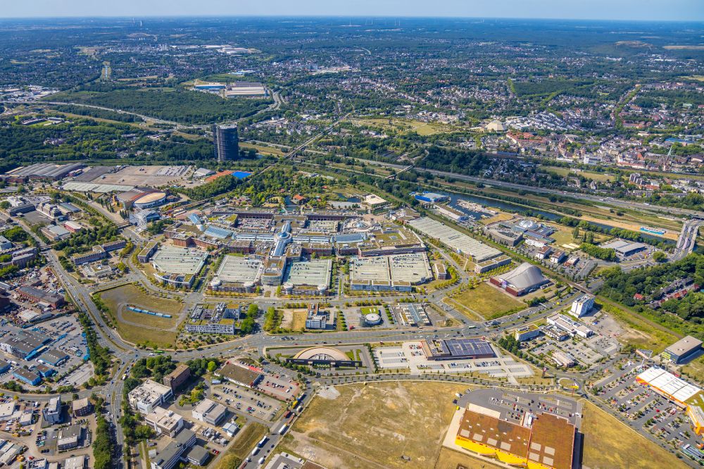 Aerial photograph Oberhausen - Building of the shopping center Centro on street Centroallee in Oberhausen at Ruhrgebiet in the state North Rhine-Westphalia, Germany