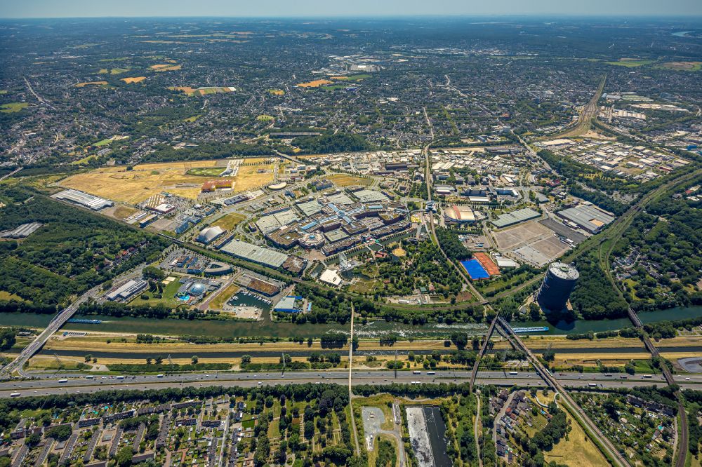 Aerial photograph Oberhausen - Building of the shopping center Centro on street Centroallee in Oberhausen at Ruhrgebiet in the state North Rhine-Westphalia, Germany