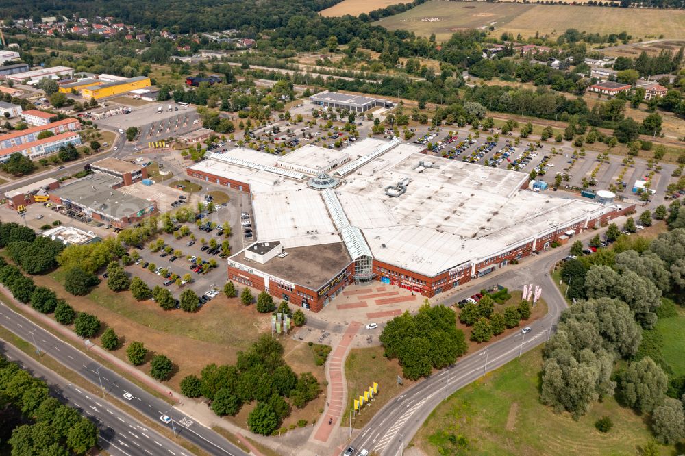 Aerial photograph Schwedt/Oder - Building of the shopping center Odercenter in Schwedt/Oder in the Uckermark in the state Brandenburg, Germany