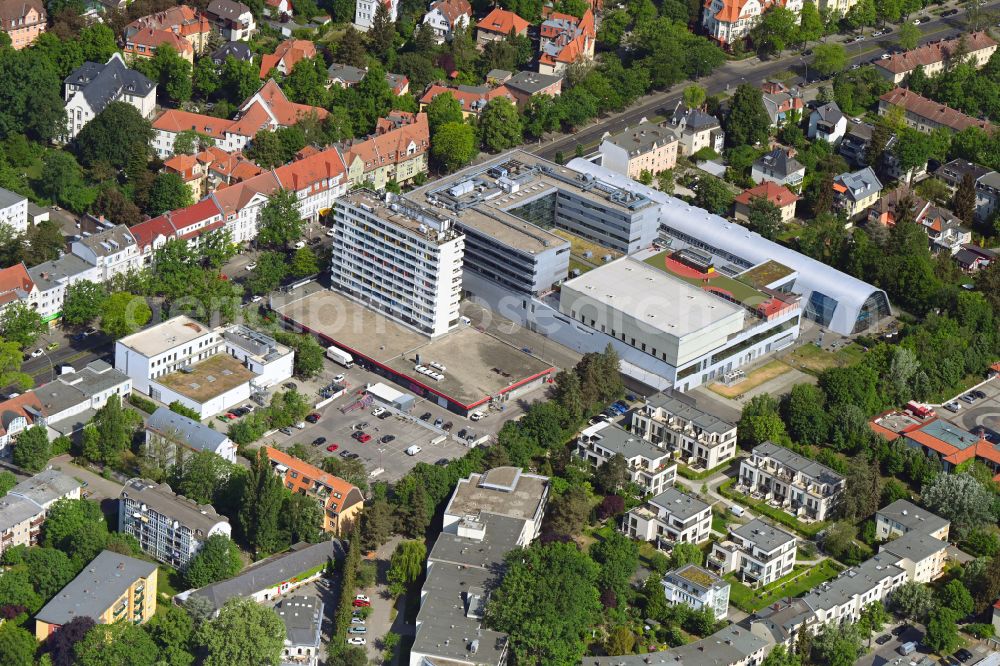 Berlin from above - Building of the shopping center Zehlendorfer Welle in the district Zehlendorf in Berlin, Germany