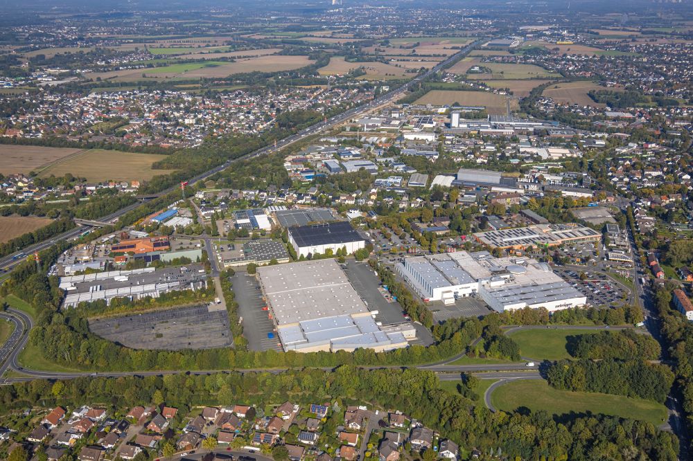 Aerial photograph Unna - Building of the furniture store - furniture market Zurbrueggen residential center Unna in Unna in the state North Rhine-Westphalia, Germany
