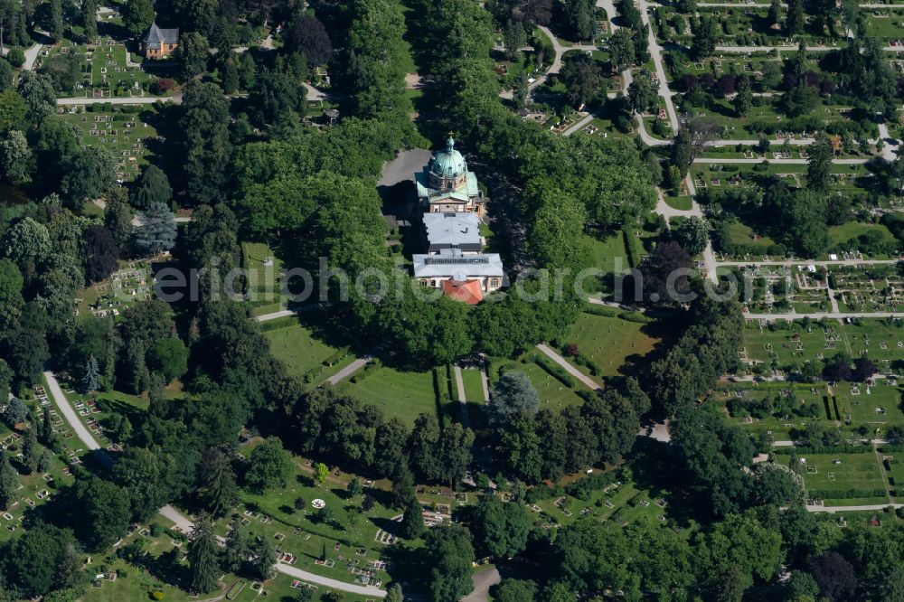 Freiburg im Breisgau from the bird's eye view: Crematory and funeral hall for burial in the grounds of the cemetery on street Friedhofstrasse in the district Stuehlinger in Freiburg im Breisgau in the state Baden-Wuerttemberg, Germany