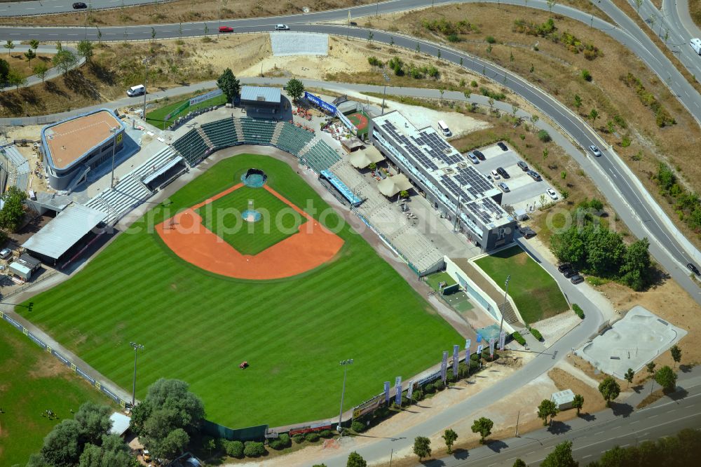 Regensburg from the bird's eye view: Ensemble of the sports field facilities Armin Wolf baseball arena on street Donaustaufer Strasse in Regensburg in the federal state of Bavaria, Germany