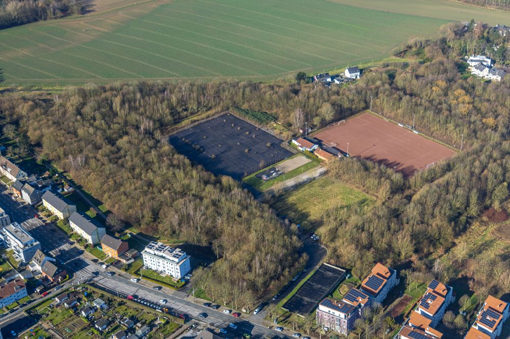 Bochum from above - Ensemble of sports grounds of FSV Sevinghausen on street Auf dem Esch in Bochum at Ruhrgebiet in the state North Rhine-Westphalia, Germany