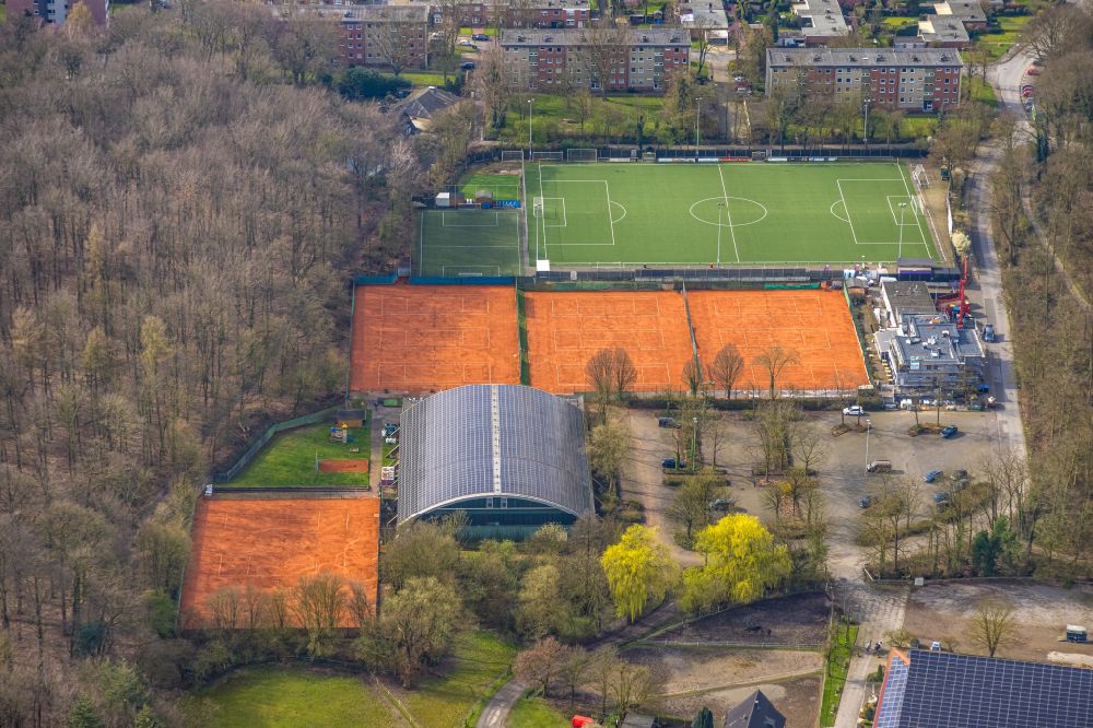 Dinslaken from above - Ensemble of sports grounds on Dorfstrasse in Dinslaken in the state North Rhine-Westphalia, Germany