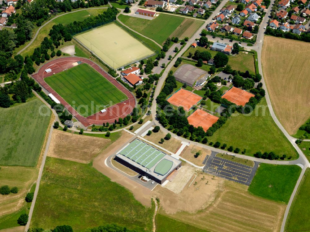 Gomaringen from the bird's eye view: Ensemble of sports grounds on street Haydnstrasse in Gomaringen in the state Baden-Wuerttemberg, Germany