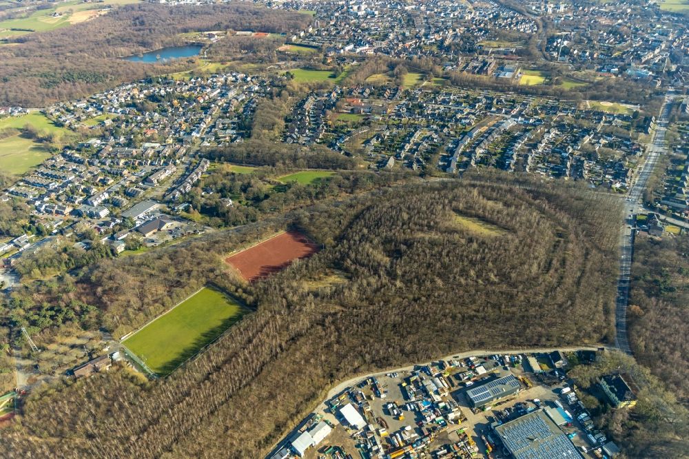Aerial image Dinslaken - Ensemble of sports grounds on Gaertnerstrasse in Dinslaken in the state North Rhine-Westphalia, Germany