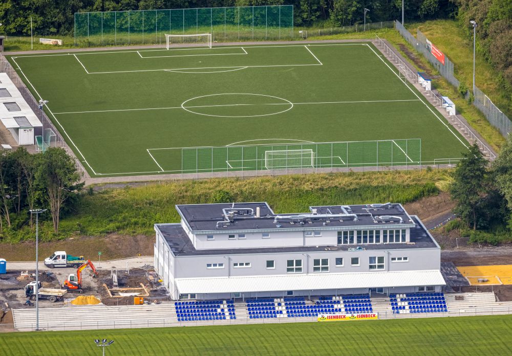 Aerial photograph Hamm - Ensemble of sports grounds An of Lohschule in Hamm in the state North Rhine-Westphalia, Germany