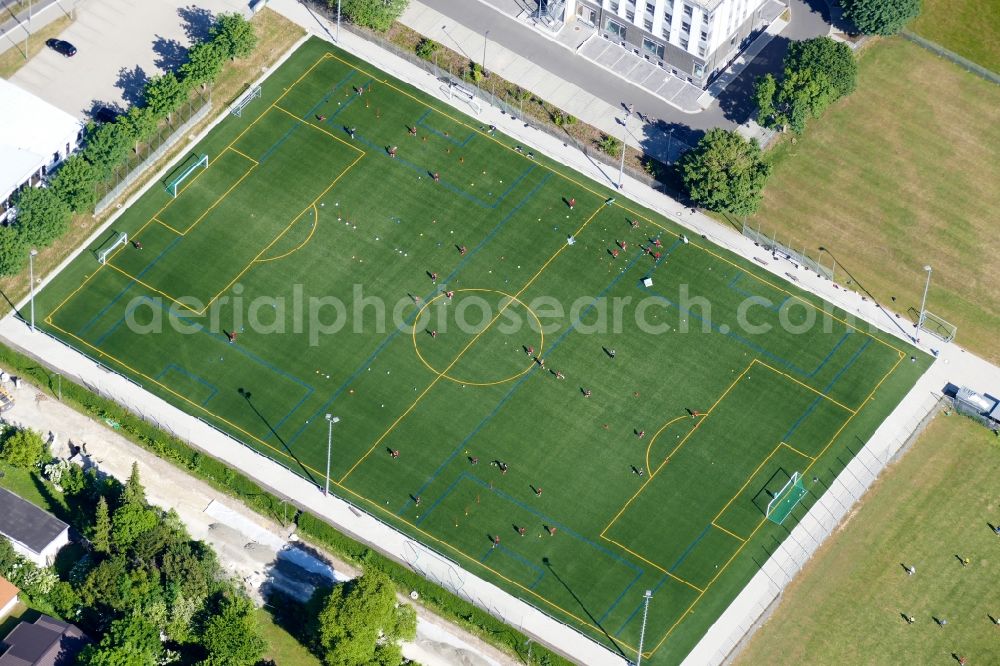 Aerial photograph Göttingen - Ensemble of sports grounds Maschpark Schuetzenanger in Goettingen in the state Lower Saxony, Germany