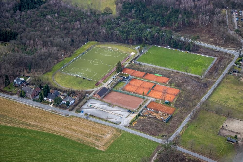 Bottrop from above - Ensemble of sports grounds Am Schleitkonp - Sensenfeld in the district Grafenwald in Bottrop at Ruhrgebiet in the state North Rhine-Westphalia, Germany
