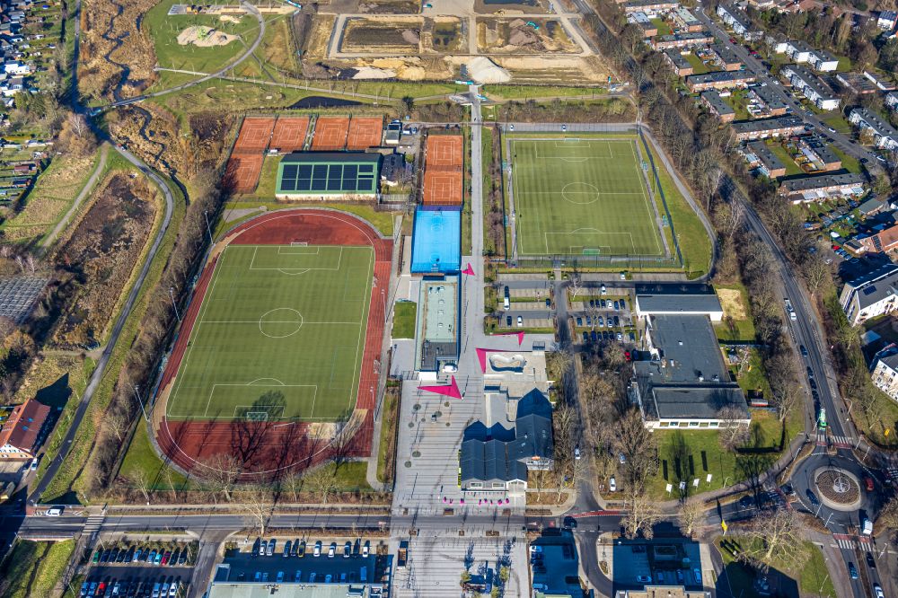 Selm from the bird's eye view: Ensemble of sports grounds on street Sandforter Weg in Selm in the state North Rhine-Westphalia, Germany