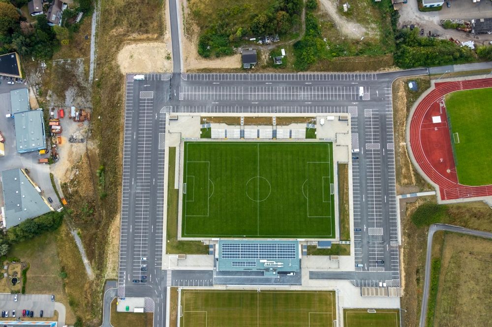 Aerial image Velbert - Ensemble of sports fields and sports hall at the EMKA Sports Center Velbert in Velbert in the state of North Rhine-Westphalia, Germany