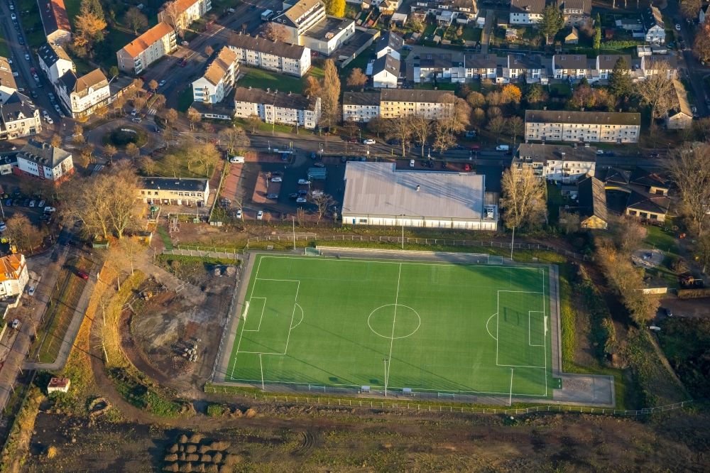 Aerial image Gladbeck - Ensemble of sports grounds of SuS Schwarz Blau Gladbeck e.V in Gladbeck in the state of North Rhine-Westphalia