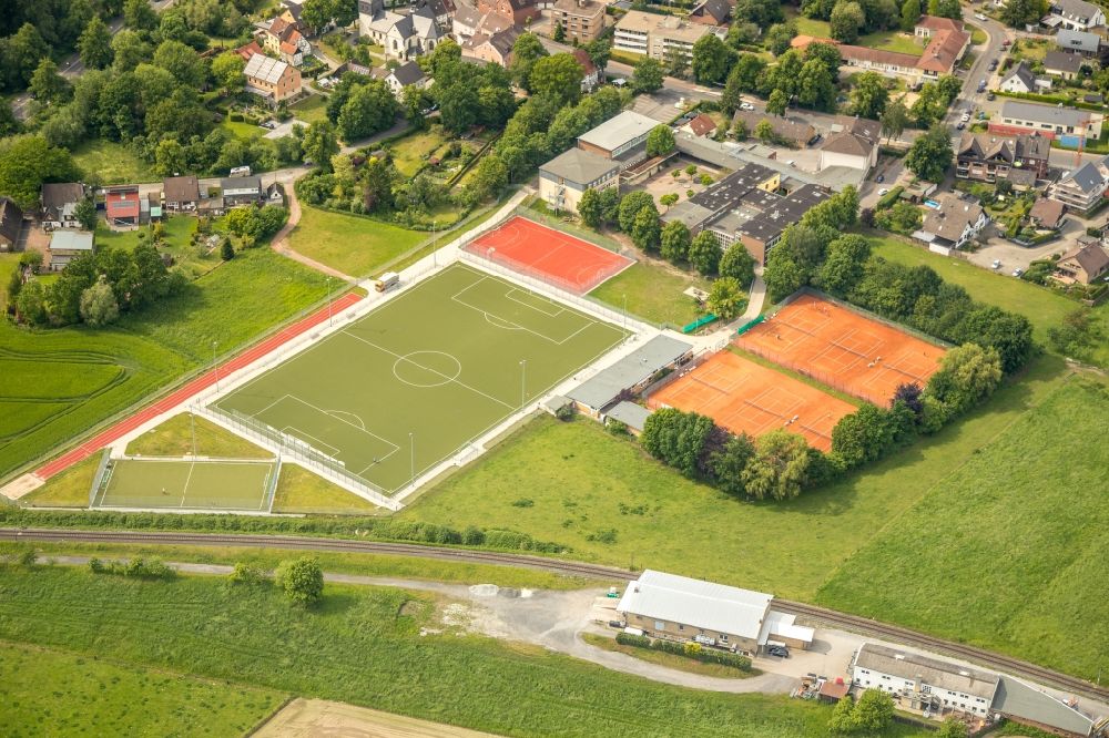 Aerial photograph Hamm - Ensemble of sports grounds of VfL Mark 1928 e.V. in the district Norddinker in Hamm in the state North Rhine-Westphalia, Germany