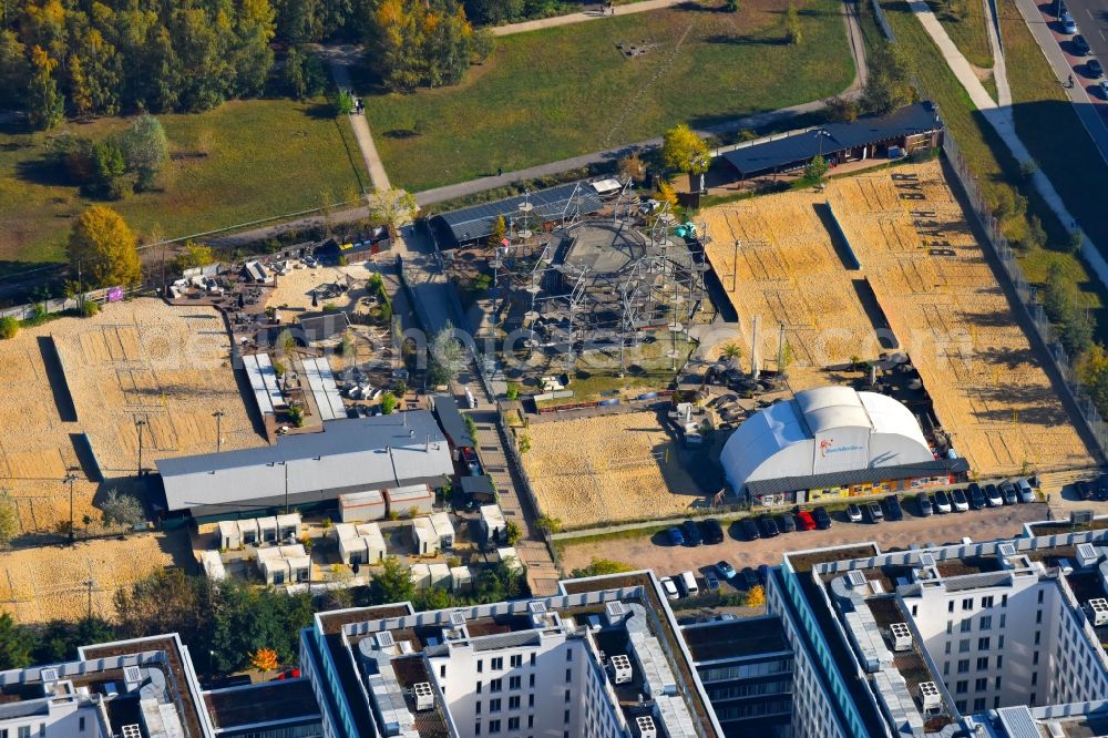 Berlin from above - Ensemble of sports grounds of BeachMitte GmbH on Caroline-Michaelis-Strasse in Berlin, Germany