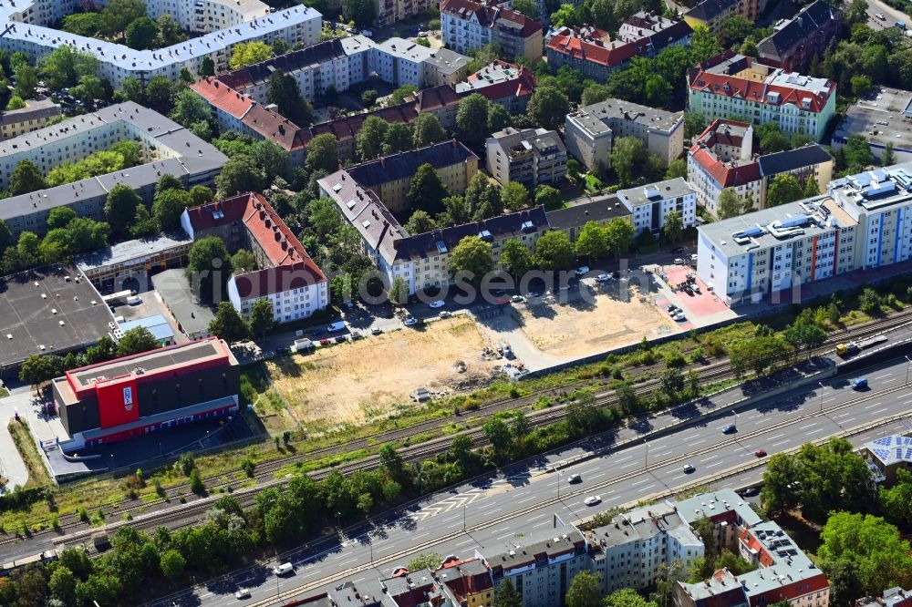 Berlin from the bird's eye view: Development area and building land fallow on Koernerstrasse - A103 in the district Steglitz in Berlin, Germany