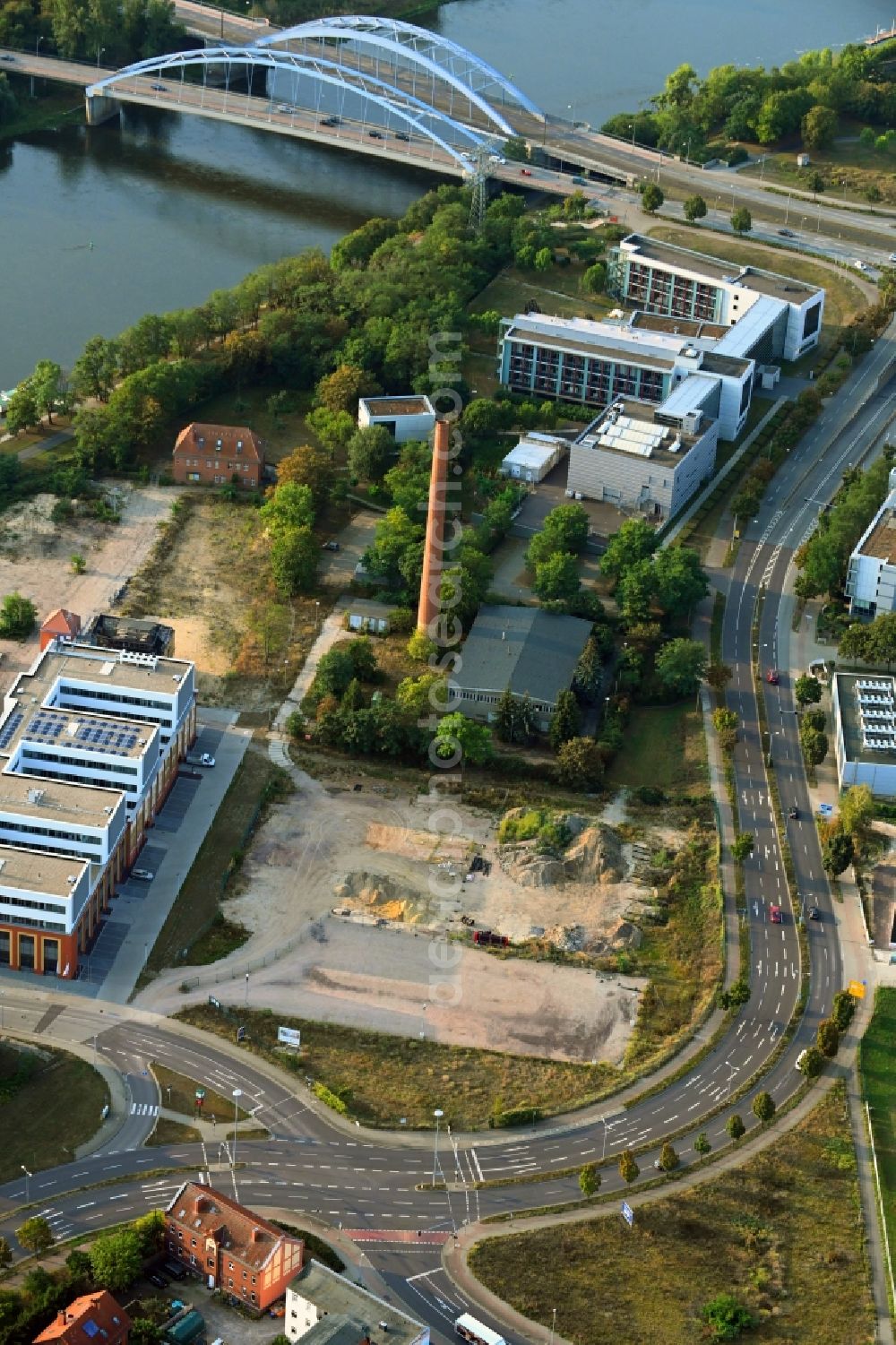 Aerial photograph Magdeburg - Development area and building land fallow Otto-Hahn-Strasse - Sandtorstrasse - Joseph-von-Fraunhofer-Strasse in the district Alte Neustadt in Magdeburg in the state Saxony-Anhalt, Germany