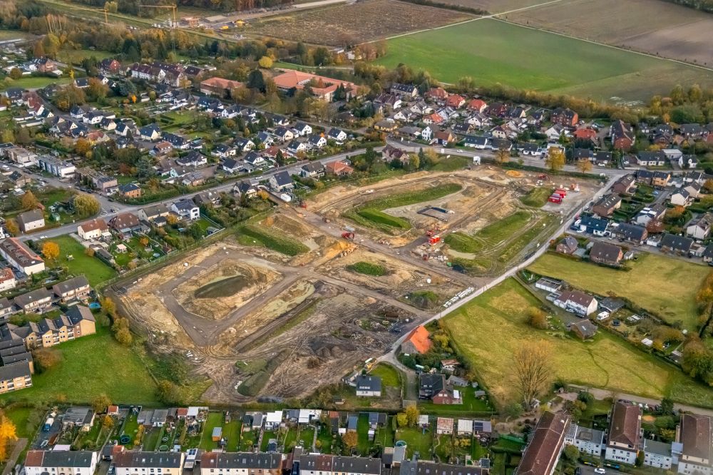 Aerial photograph Bergkamen - Development area and building land fallow between Jahnstrasse and Hermann-Stehr-Strasse in Bergkamen in the state North Rhine-Westphalia, Germany