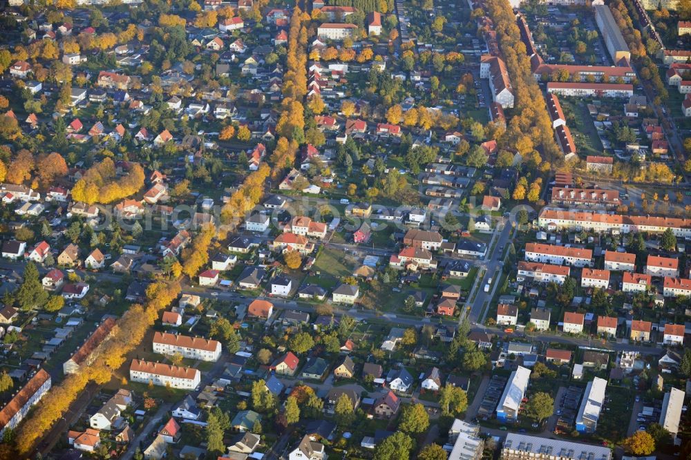Aerial photograph Hennigsdorf - Development Area Heideweg, Kiefernstraße, Brandenburgische Straße in Hennigsdorf in Brandenburg