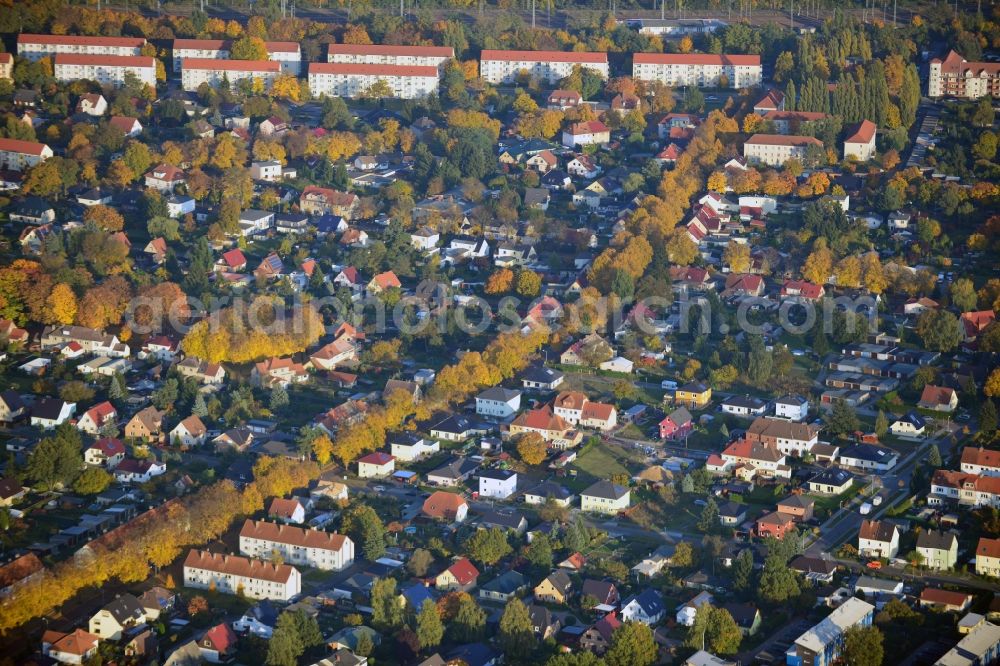 Hennigsdorf from above - Development Area Heideweg, Kiefernstraße, Brandenburgische Straße in Hennigsdorf in Brandenburg