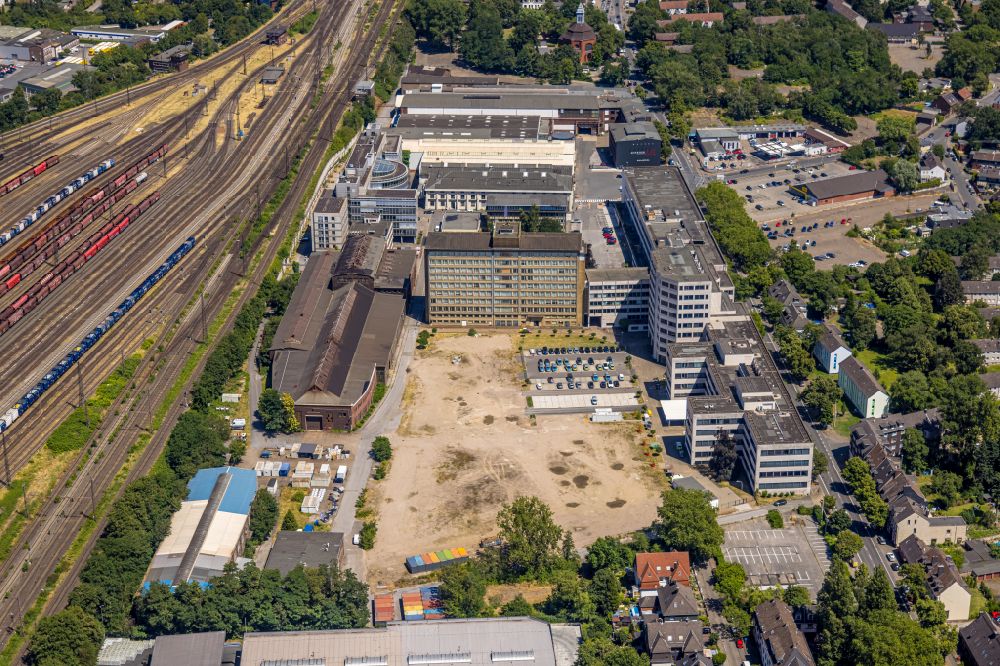 Aerial image Oberhausen - Development area of industrial wasteland BABCOCK Fertigungszentrum GmbH on street Duisburger Strasse in Oberhausen in the state North Rhine-Westphalia, Germany