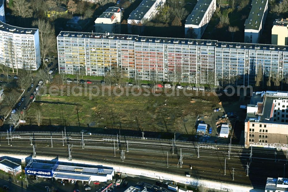 Berlin from the bird's eye view: Development area and building land fallow Andreas-, Krautstrasse and Longe Strasse in the district Friedrichshain in Berlin, Germany