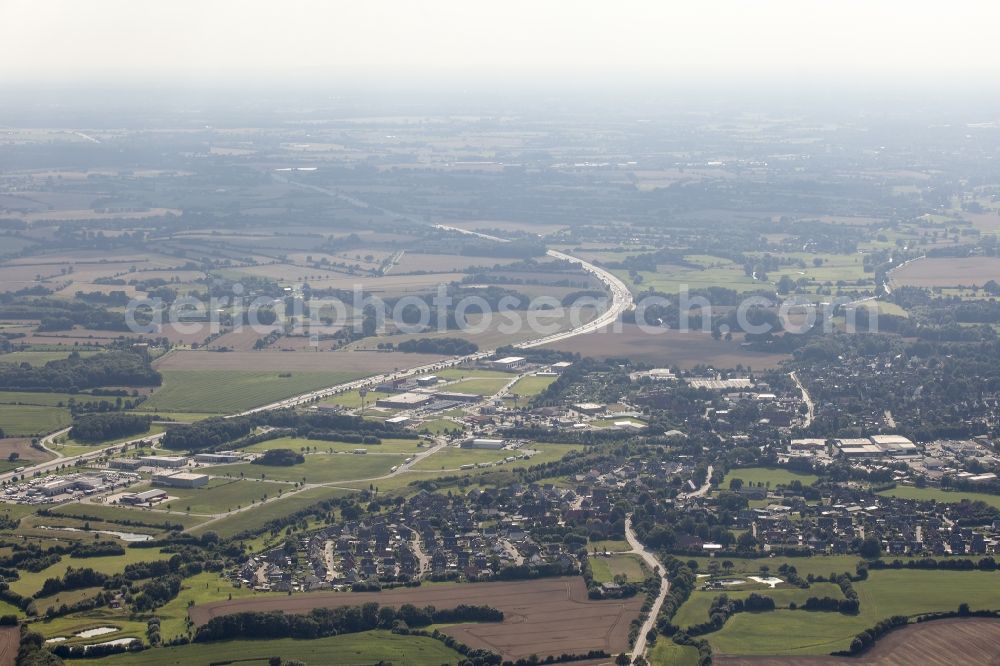 Aerial image Wesenberg - Developing field of residential and commercial space in the district Stubbendorf in Wesenberg in the state Schleswig-Holstein