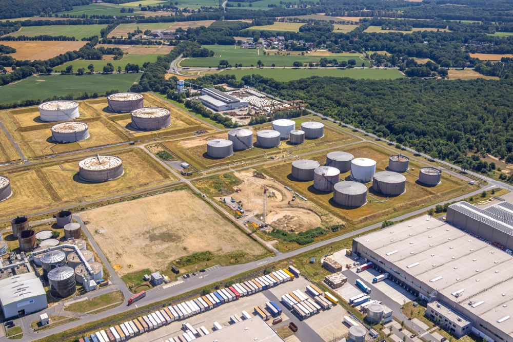 Hünxe from the bird's eye view: Earthworks for the expansion of the mineral oil - high tank farm of SF Soepenberg GmbH in Hunxe in the state North Rhine-Westphalia, Germany