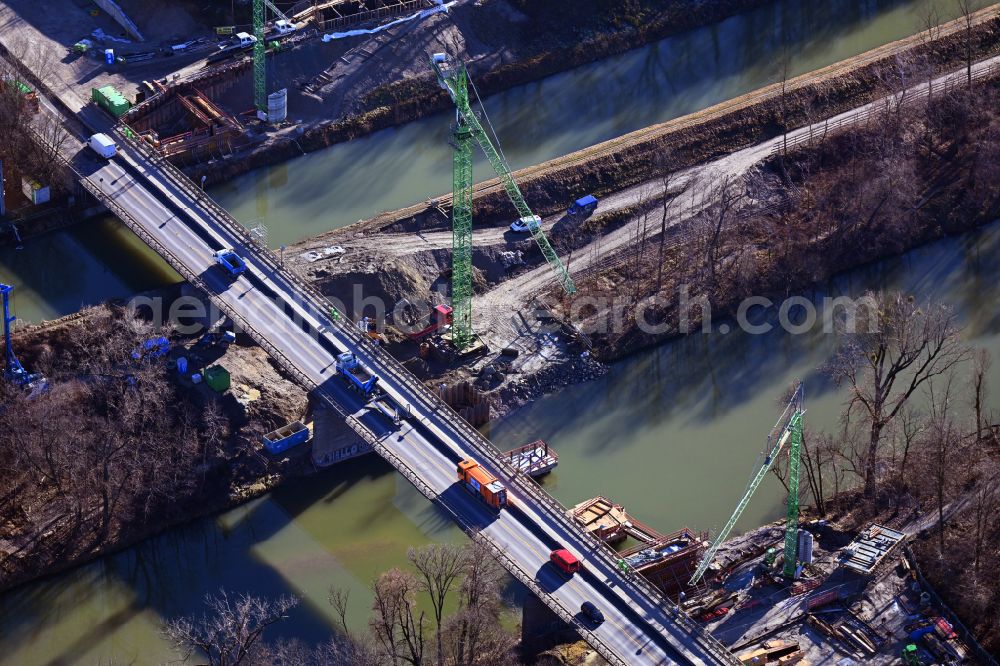 München from the bird's eye view: Construction site for a new replacement building for the renovation, renewal and repair of the bridge structure of Isarbruecke on street Herzog-Heinrich-Bruecke in the district Freimann in Munich in the state Bavaria, Germany
