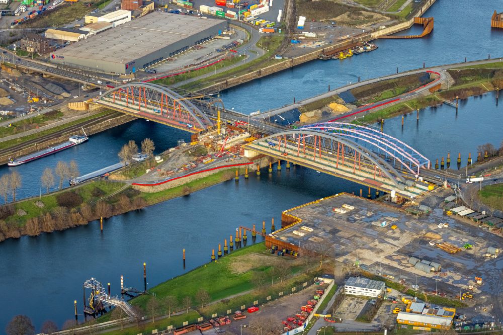 Aerial image Duisburg - Construction site for a new replacement building for the renovation, renewal and repair of the bridge structure Karl-Lehr-Bruecke about the Ruhr on street Ruhrorter Strasse in the district Ruhrort in Duisburg at Ruhrgebiet in the state North Rhine-Westphalia, Germany