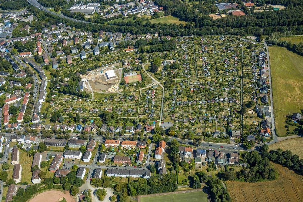 Bochum from the bird's eye view: Construction site with development and excavation work for a play, sports and recreation area on Heideweg in the district of Riemke in Bochum in the state of North Rhine-Westphalia, Germany