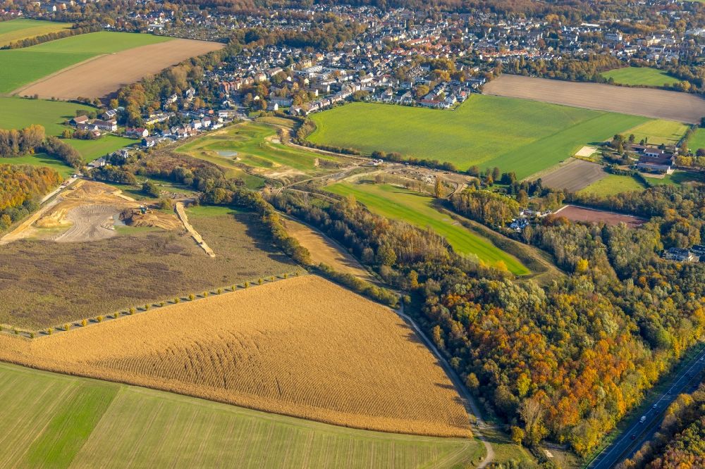 Aerial photograph Werne - Construction site with development, priming, earthwork and embankment work for the construction of a new golf park along Noerenbergstrasse north of Werne in the state North Rhine-Westphalia, Germany