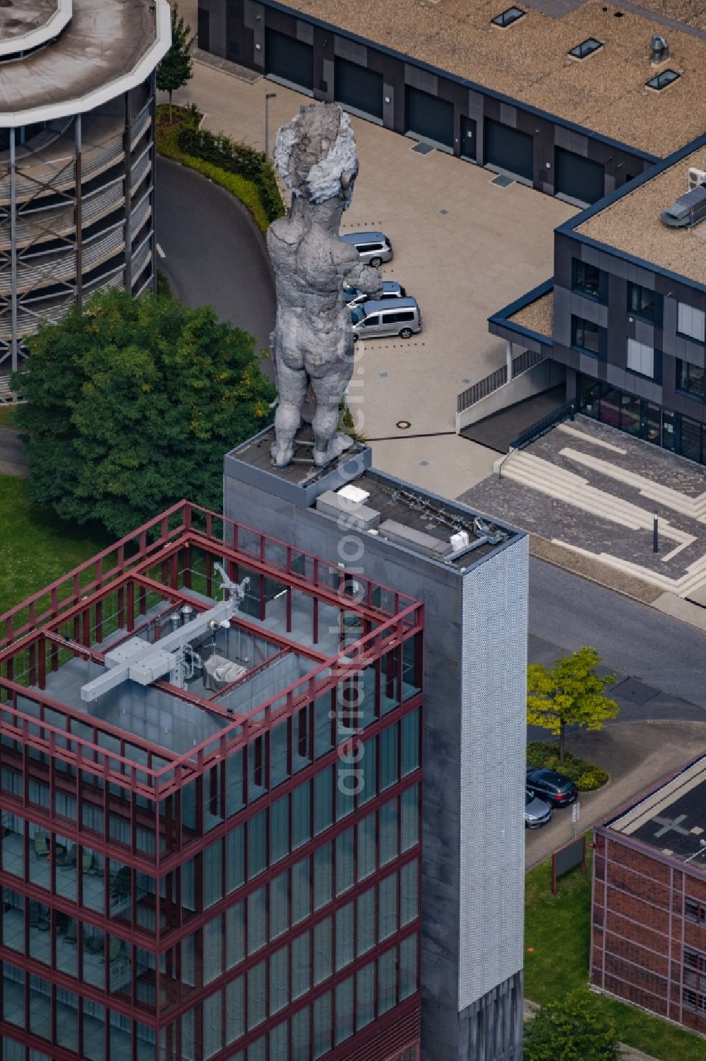 Gelsenkirchen from the bird's eye view: Development tower on the Nordsternturm office building of the administration and commercial building of Vivawest Wohnen GmbH at Bugapark in the Horst district of Gelsenkirchen in the Ruhr area in the state of North Rhine-Westphalia