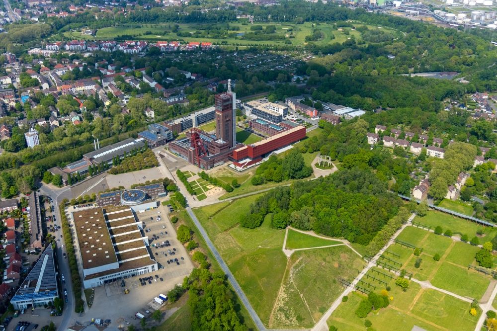 Gelsenkirchen from above - Observation tower on the Office building of the administrative and business center of Vivawest Wohnen GmbH, headquartered in Nordsternpark on the former Nordstern colliery in Gelsenkirchen in North Rhine-Westphalia