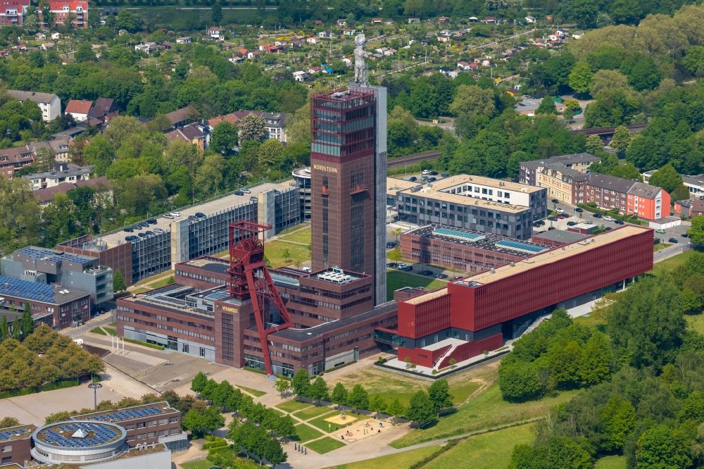 Aerial photograph Gelsenkirchen - Observation tower on the Office building of the administrative and business center of Vivawest Wohnen GmbH, headquartered in Nordsternpark on the former Nordstern colliery in Gelsenkirchen in North Rhine-Westphalia