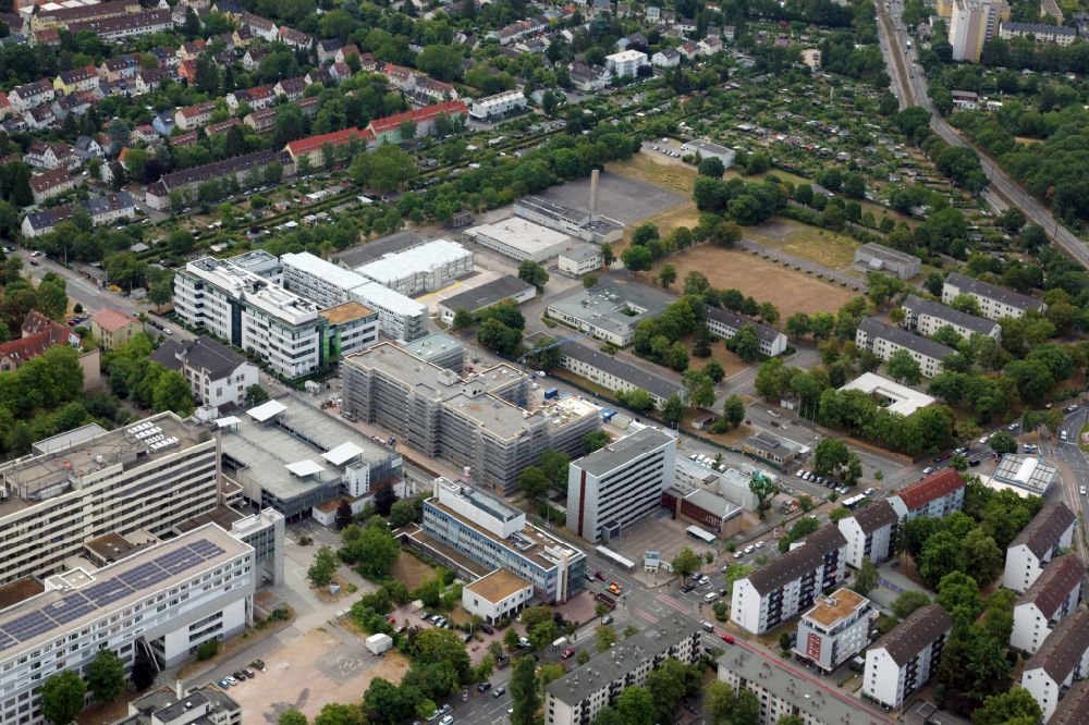 Aerial image Mainz - Extension construction site at the research building and office complex of the company Biontech on the former site of the General Feldzeugmeister barracks on street An der Goldgrube in Mainz in the state of Rhineland-Palatinate
