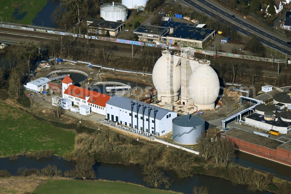 Hannover from above - New construction site and extension of the sewage treatment basins and purification stages Klaerwerk Herrenhausen in the district Herrenhausen in Hannover in the state Lower Saxony, Germany