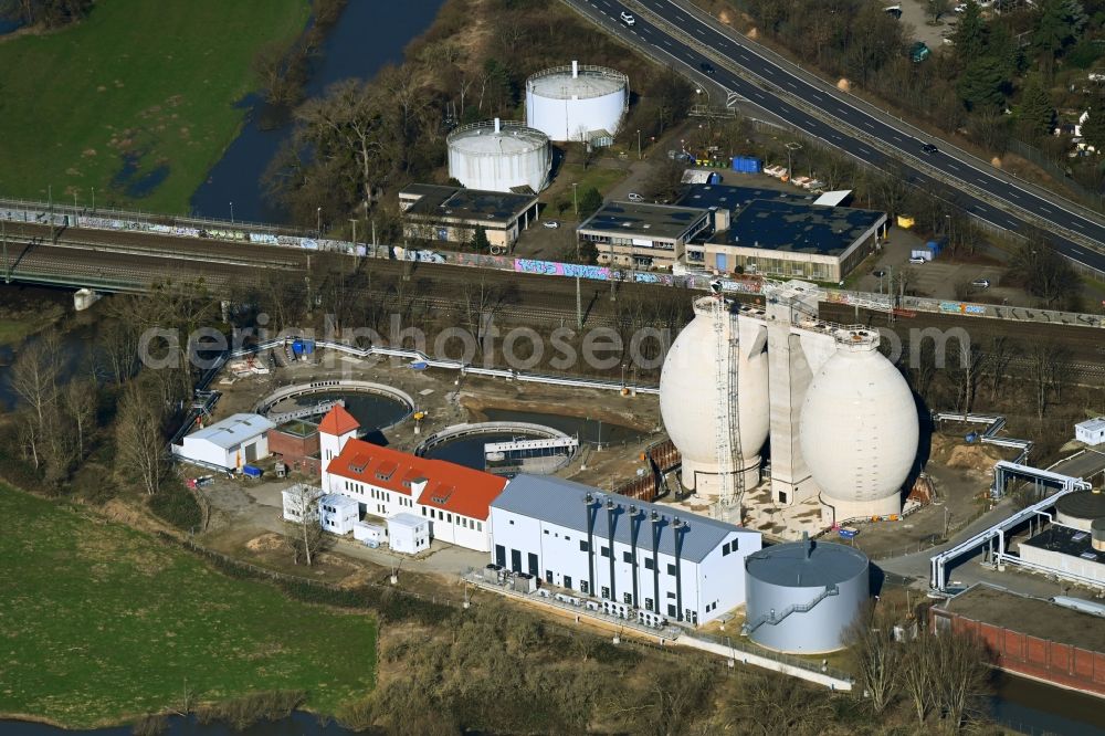 Hannover from the bird's eye view: New construction site and extension of the sewage treatment basins and purification stages Klaerwerk Herrenhausen in the district Herrenhausen in Hannover in the state Lower Saxony, Germany