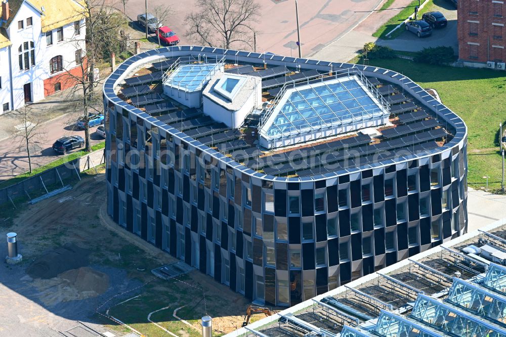 Dessau from the bird's eye view: Construction site of building of the State Authority UBA Umweltbundesamt Woerlitzer Platz in Dessau in the state Saxony-Anhalt, Germany