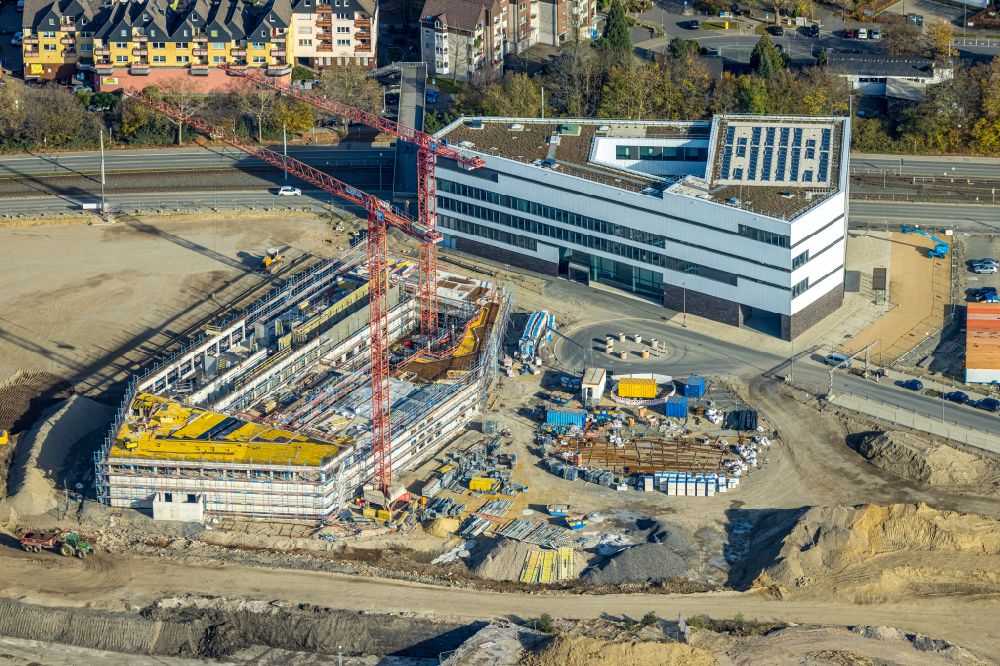 Aerial image Bochum - Extension of new building site at the building complex of the institute Zentrum fuer Theoretische and Integrative Neuro- and Kognitionswissenschaft (THINK) on street Hans-Dobbertin-Strasse in the district Laer in Bochum at Ruhrgebiet in the state North Rhine-Westphalia, Germany