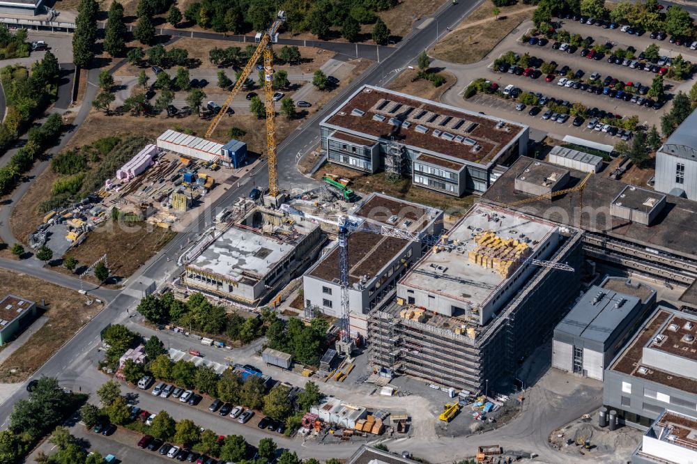 Würzburg from the bird's eye view: Extension of new building site at the building complex of the institute Center for Nanosystems Chemistry on street Theodor-Boveri-Weg in the district Frauenland in Wuerzburg in the state Bavaria, Germany