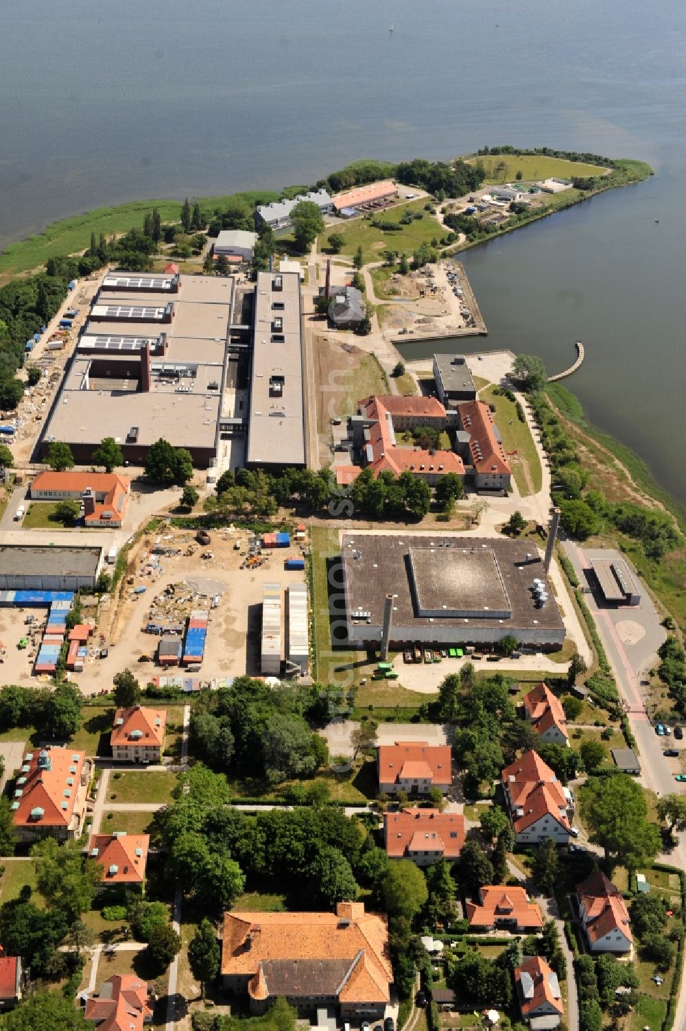 Riems from the bird's eye view: Extension of new building site at the building complex of the institute Friedrich-Loeffler-Institutes FLI in Riems in the state Mecklenburg - Western Pomerania, Germany