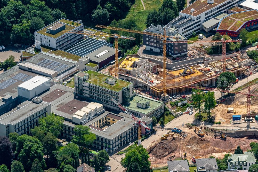 Aerial image Baden-Baden - Expansion site on the building complex of the transmitter SWR - Suedwestrundfunk in Baden-Baden in the state Baden-Wuerttemberg, Germany