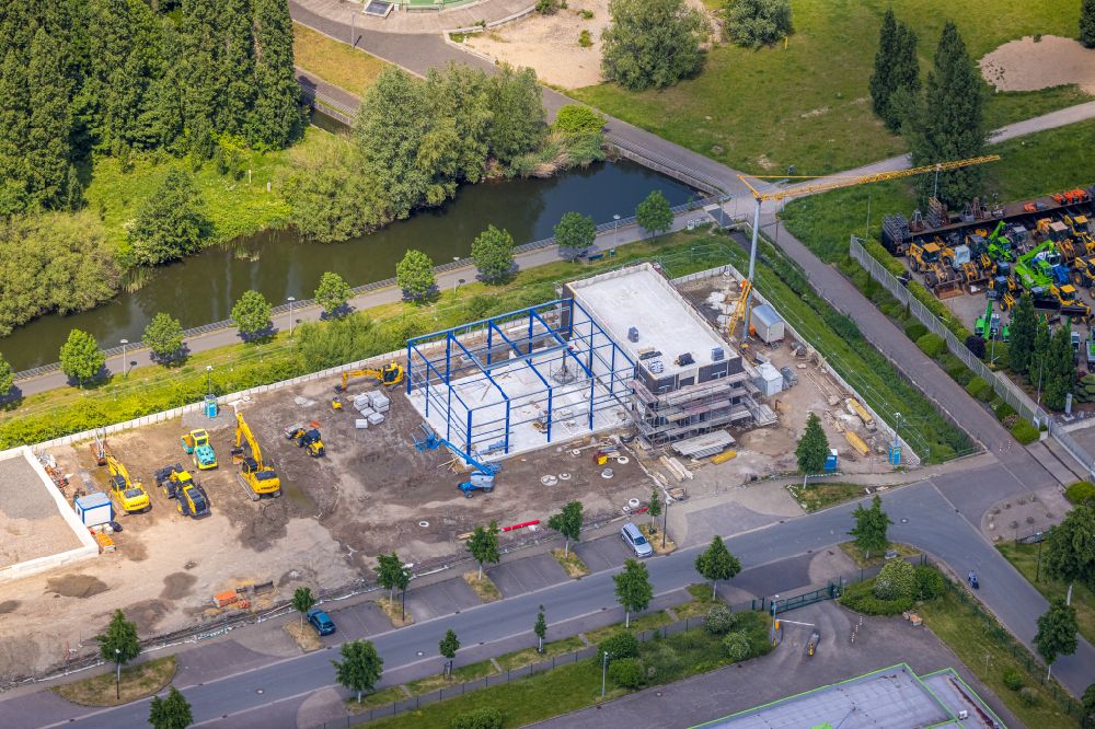 Aerial photograph Herne - Construction site on building and production halls on the premises of BRR - Baumaschinen Rhein-Ruhr GmbH on street Lindenallee in Herne at Ruhrgebiet in the state North Rhine-Westphalia, Germany