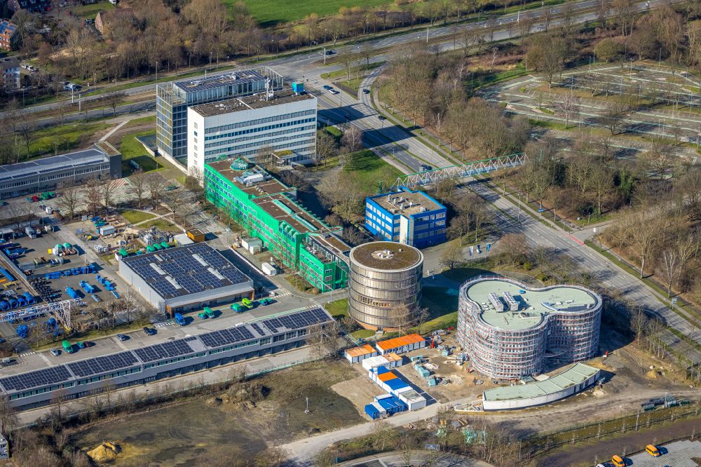 Aerial photograph Gelsenkirchen - Construction site on building and production halls on the premises fuer ein Laborgebaeude of Gelsenwasser on Willy-Brandt-Allee in the district Erle in Gelsenkirchen at Ruhrgebiet in the state North Rhine-Westphalia, Germany